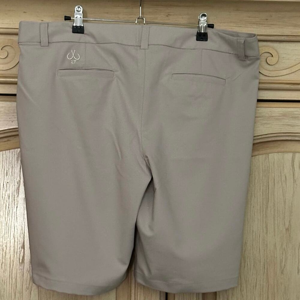 Montauk Tackle Company women’s shorts size 12. tan iv sun protection. - Picture 2 of 5